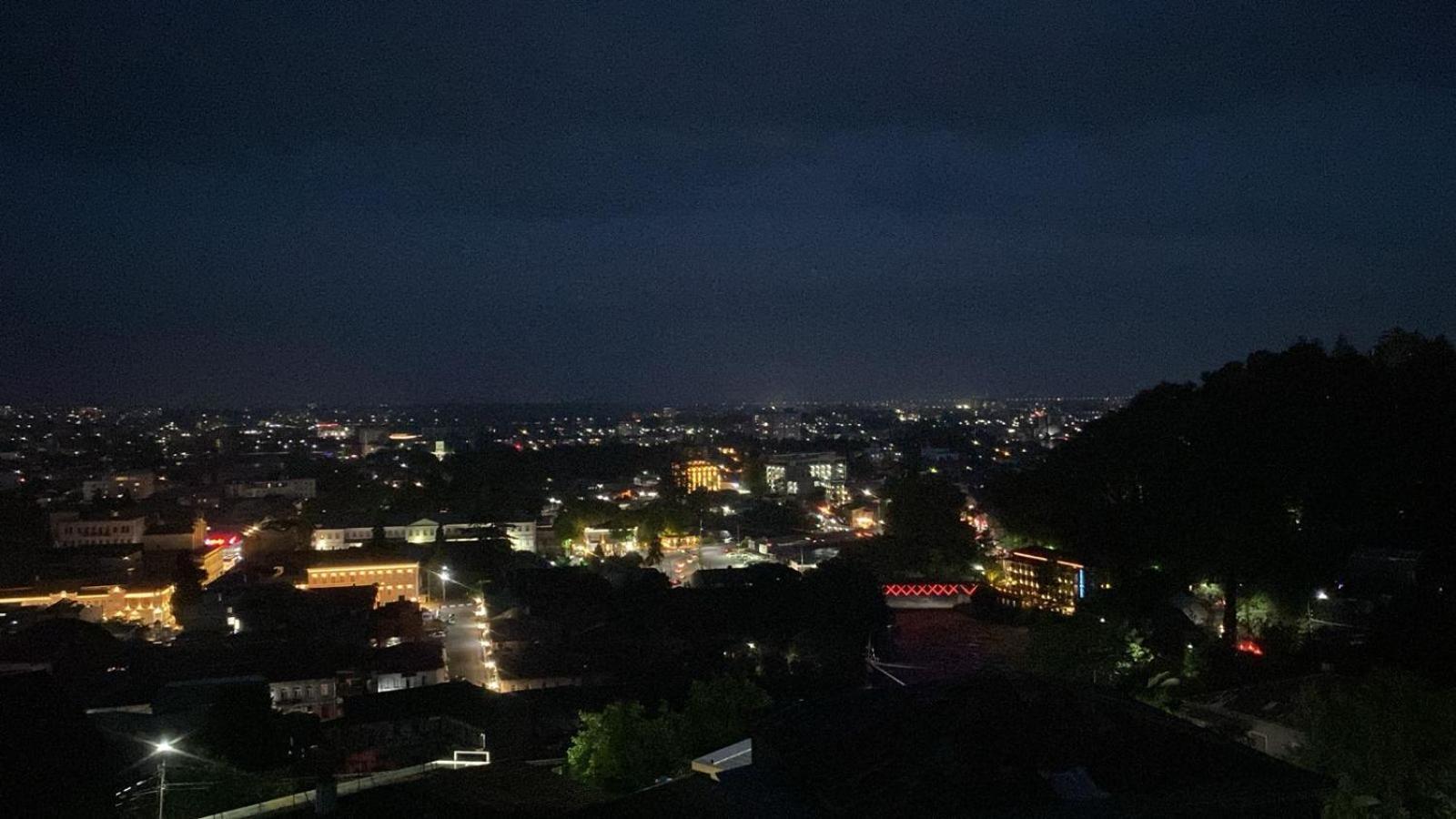 Panorama In Kutaisi Hostel Exterior photo